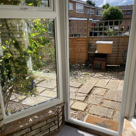 Spacious 2 Bedroom Apartment With Garden Cambridge Zewnętrze zdjęcie