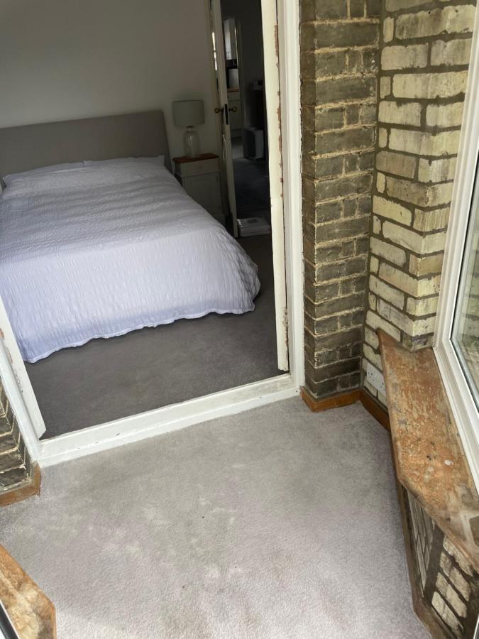 Spacious 2 Bedroom Apartment With Garden Cambridge Zewnętrze zdjęcie